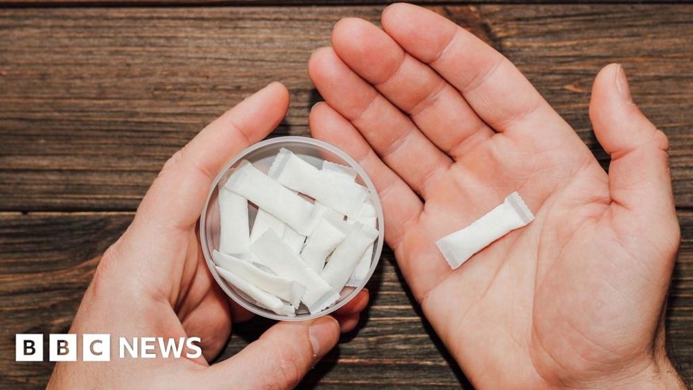 Some social media influencers are pushing products to young gym-goers and students, health experts warn.