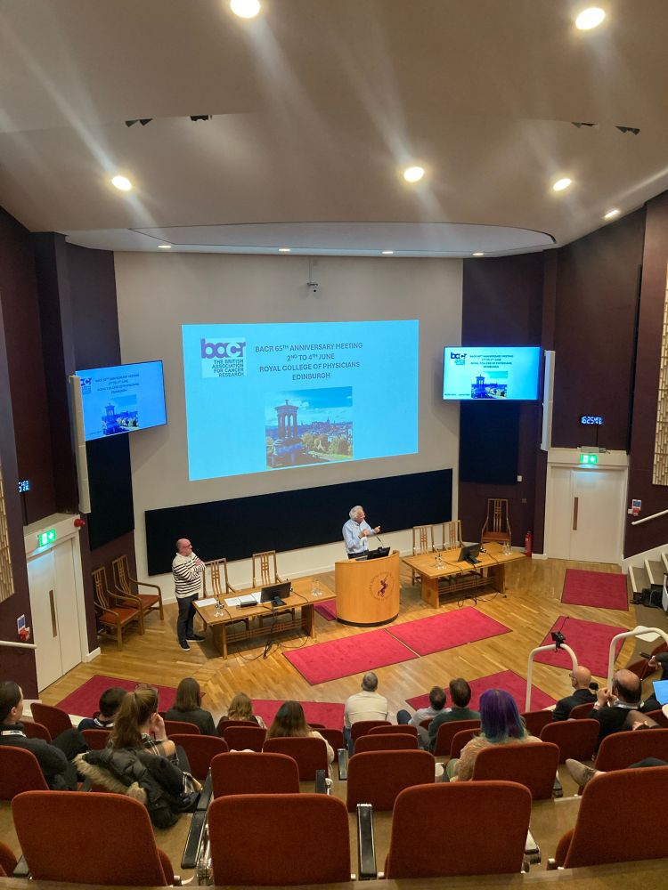 René Bernards addressing the conference auditorium in the closing keynote.