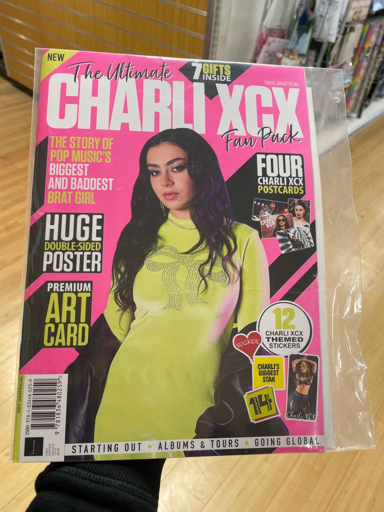 Charli XCX unofficial fan pack magazine