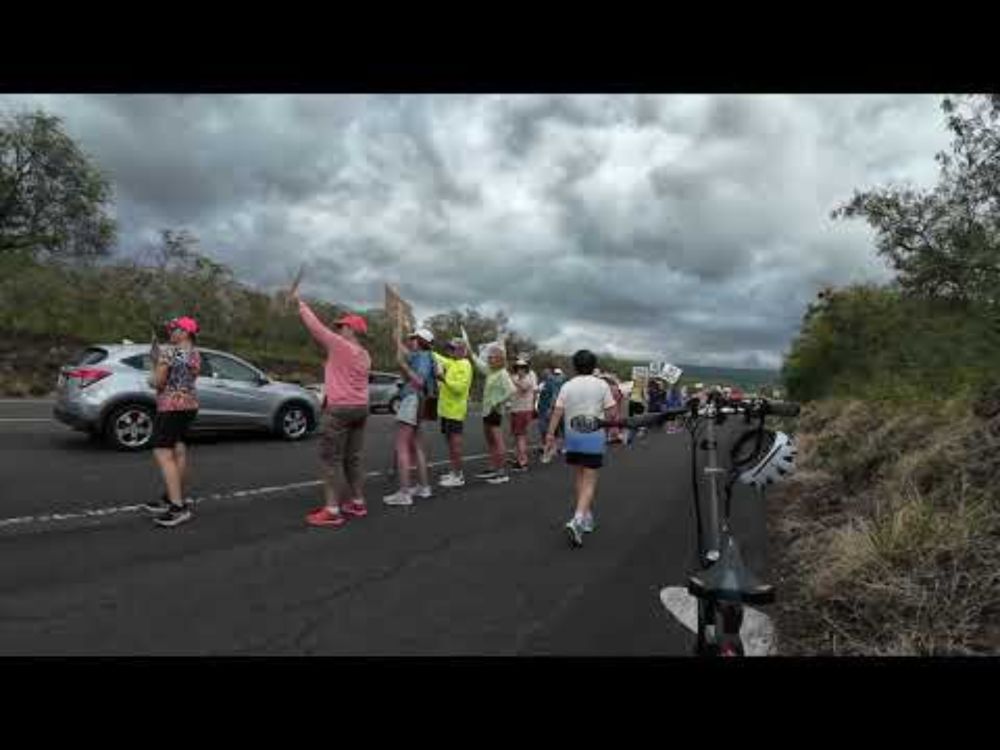 Kailua Kona No kings Protest
