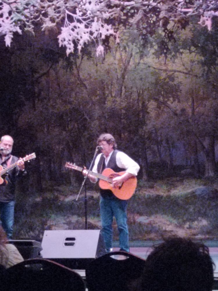 Shake Russell on stage