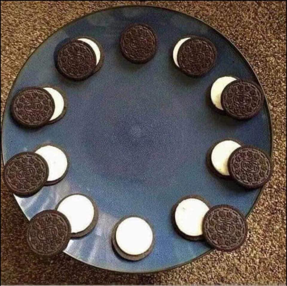 Oreos mimicking a solar eclipse.