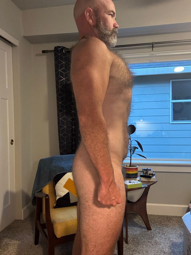 Side view, naked male 