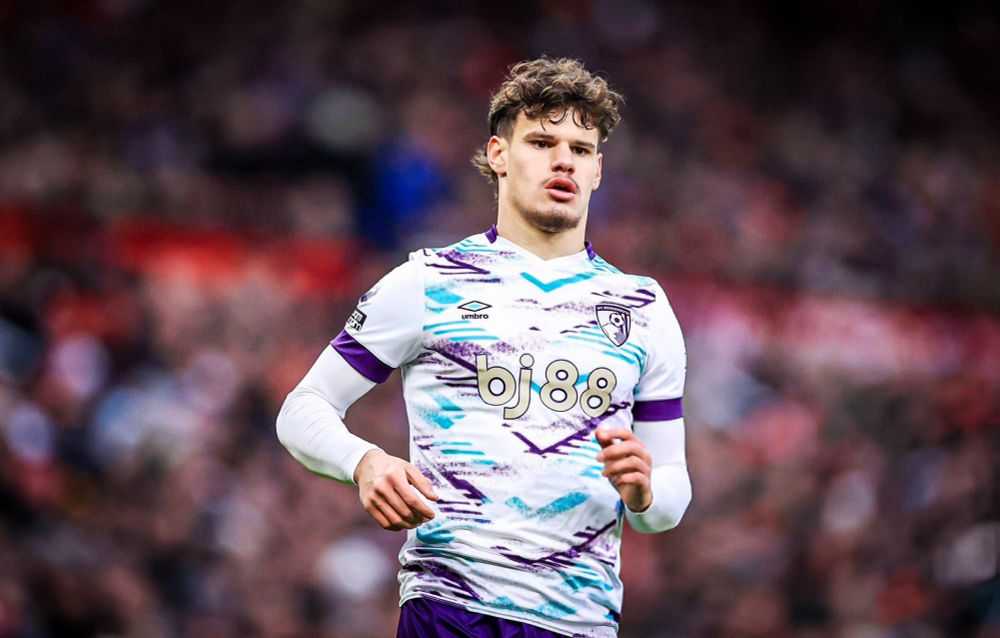 Milos Kerkez - Bournemouth 3-0 Man United