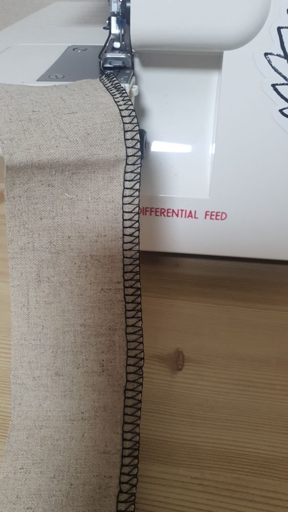 자투리 원단에 오버로크 연습