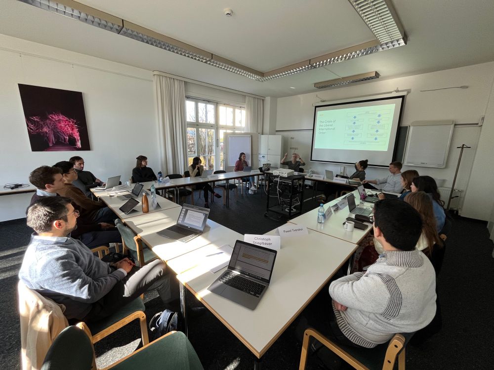 Maria Debre and Bernhard Zangl elaborating on the demise of the liberal international order during the workshop