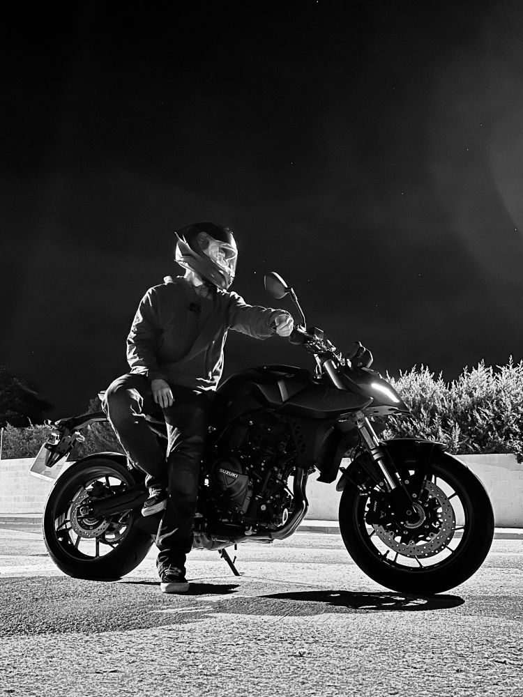 Me posing in the night with my Suzuki gsx-8s