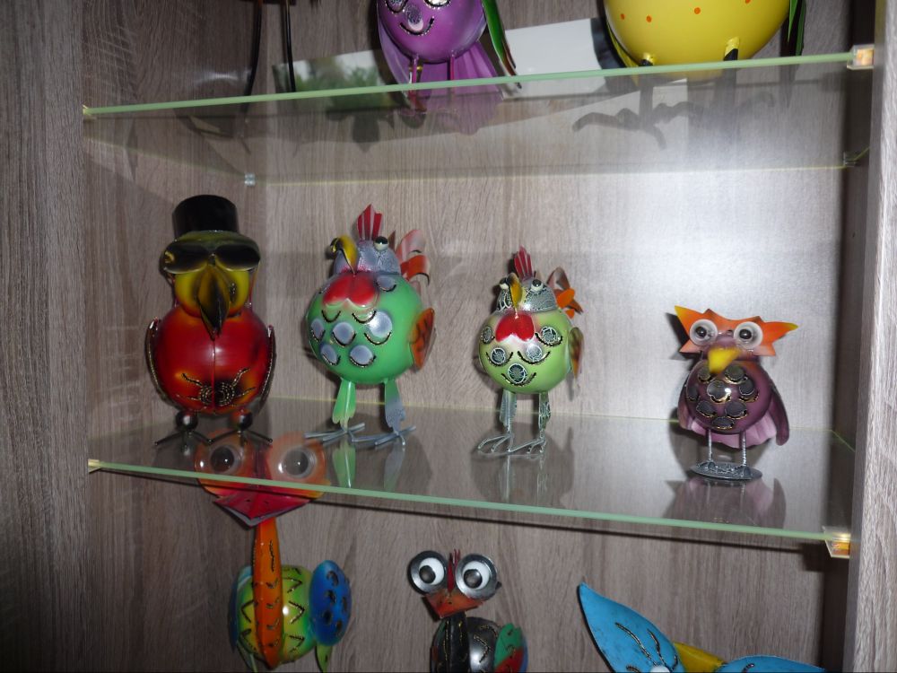 vreemde metalen vogels. kunstobjecten