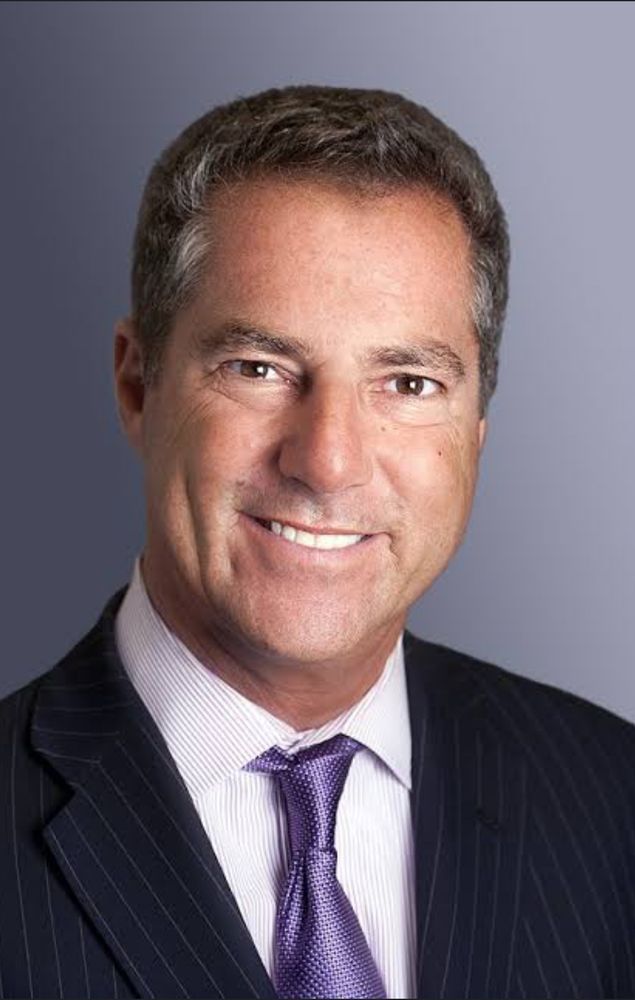 A sniveling coward who allegedly manages one of the world’s top law firms. 