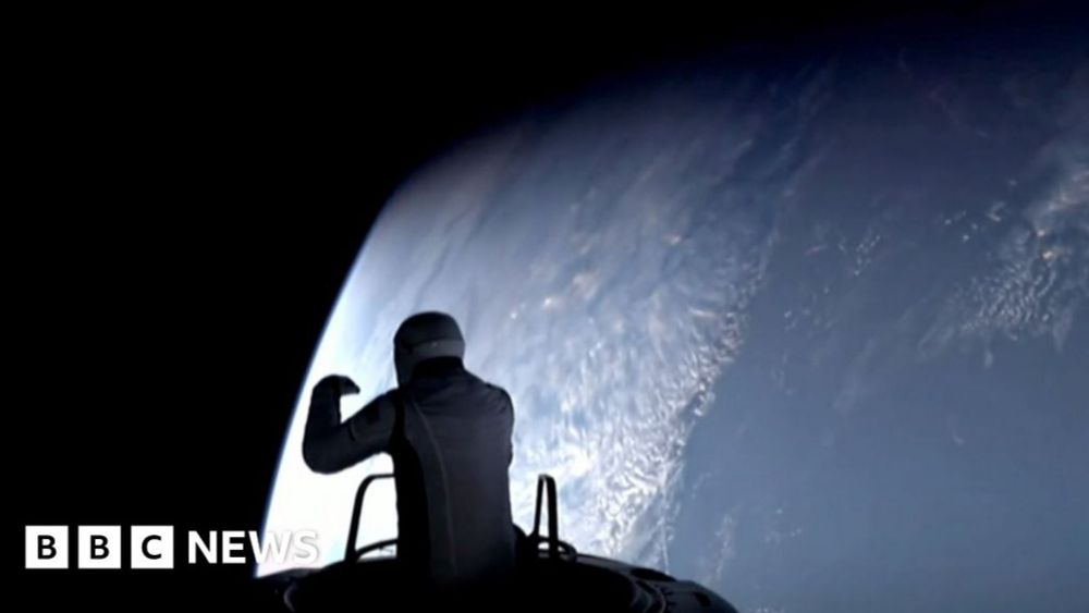 Polaris Dawn: Billionaire completes first private spacewalk