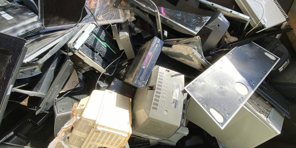 Dissecting a tragedy of the commons
