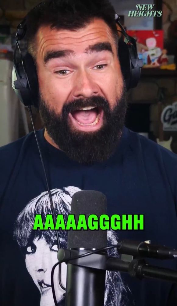 Jason Kelce screaming when Taylor announces new era 