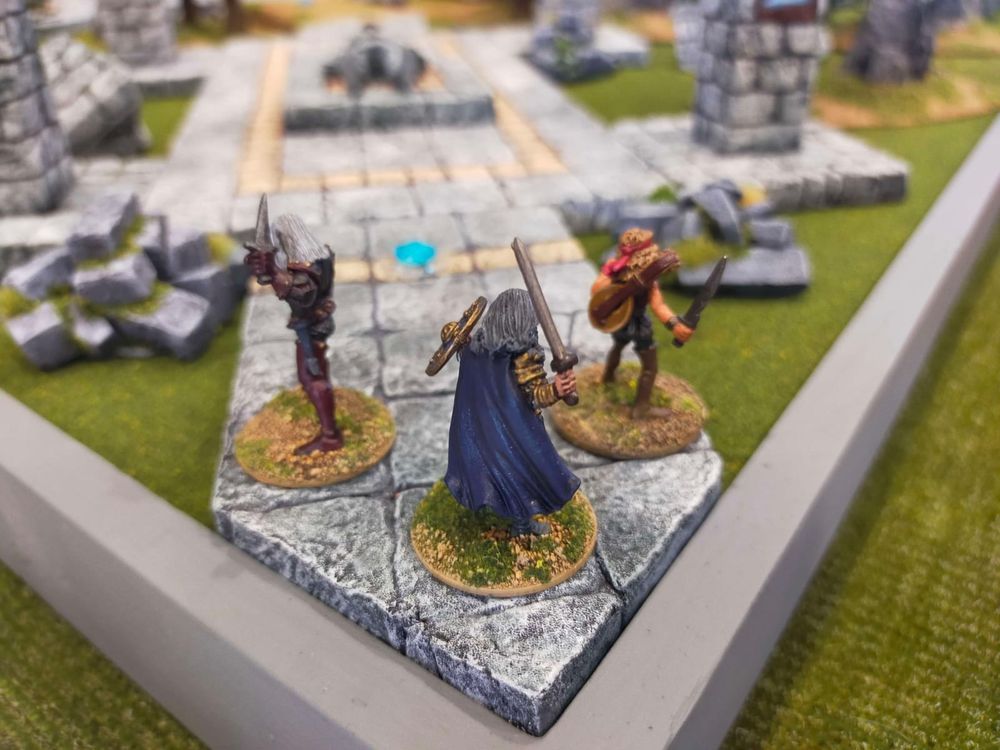 Our heroes stand ready, classic fantasy miniatures from 80s/90s