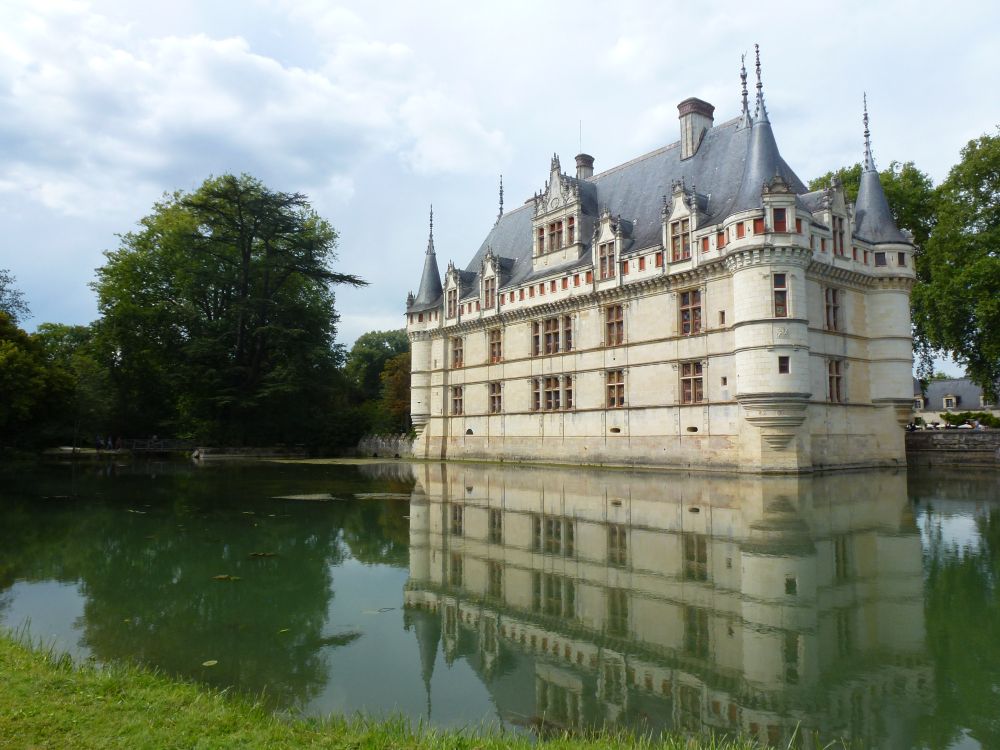 Château d'Azay le Rideau et son reflet dans l'Indre