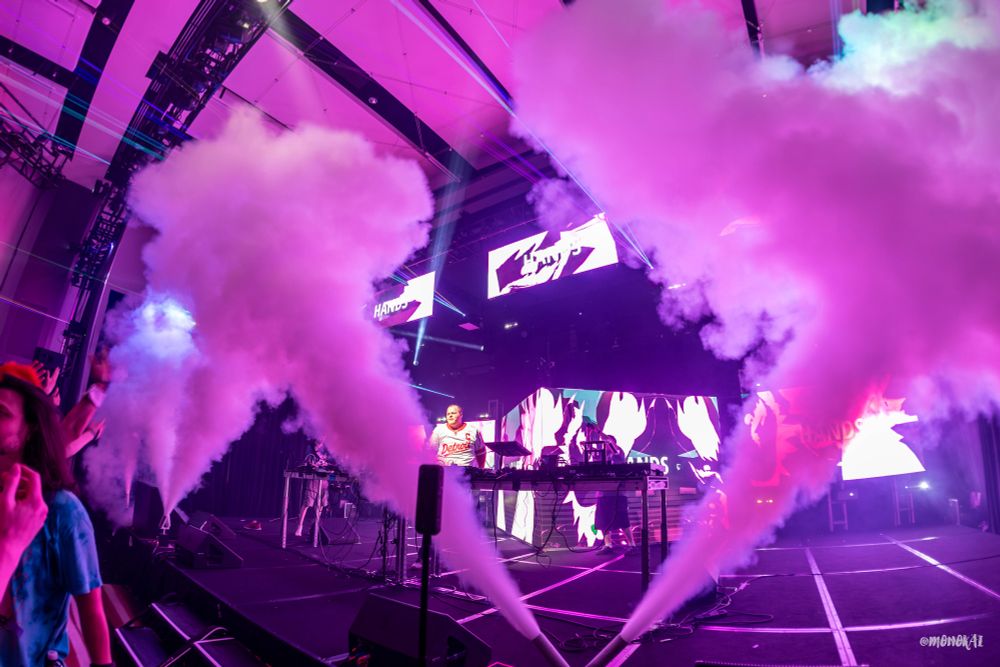 Ultrawide shot of DJ Goofy's set