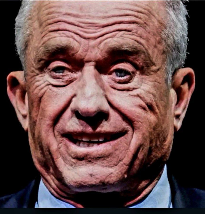 Close up photo of RFK Jrs scary disgusting face