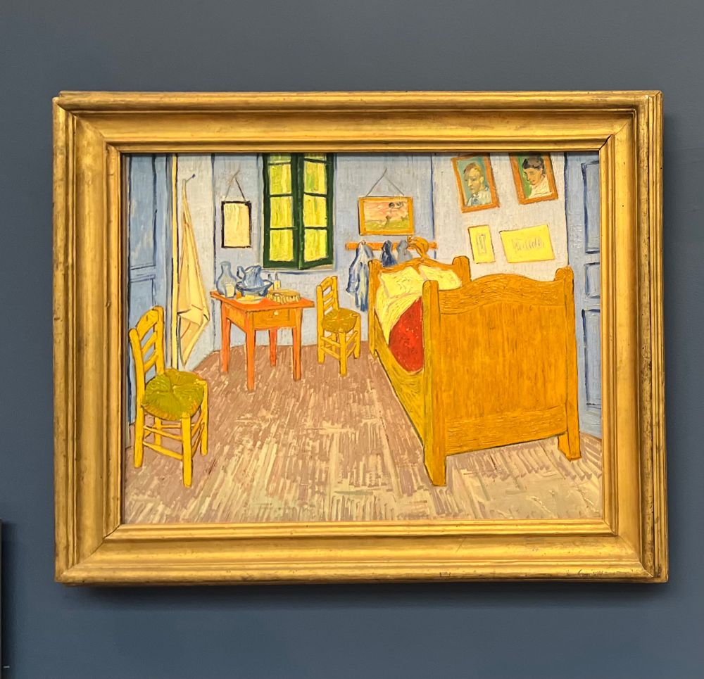 Vincent Van Gogh
Van Gogh’s bedroom in Arles, 1889.
Orsay museum, Paris.