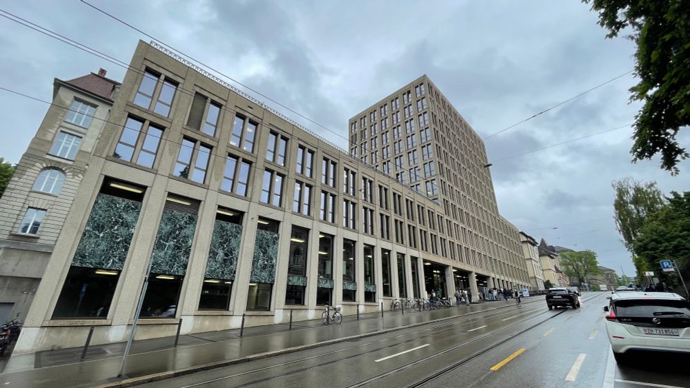 CLA Building of ETH in a rainy day 