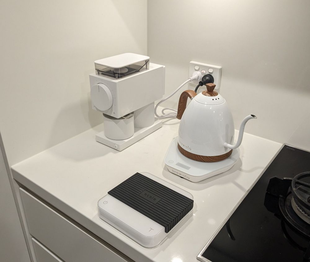 My filter coffee set up. Included a fellow ode grinder gen2, a brewista pour over kettle and an acacia pearl scale. All in a nice clean white.