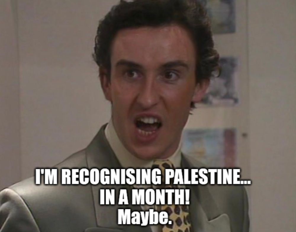 The closing the bureau for an hour meme but about Starmer's position on Palestine.
