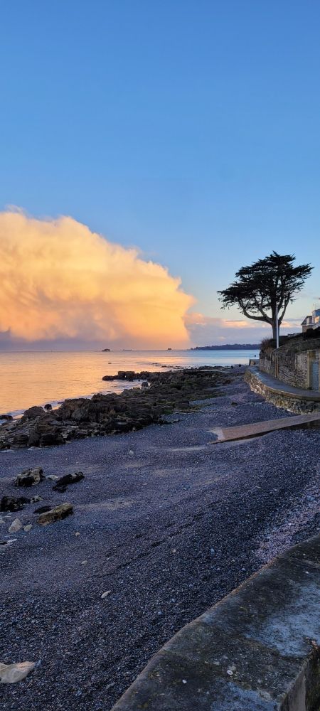 A beautiful sunset in Seaview, Isle of Wight