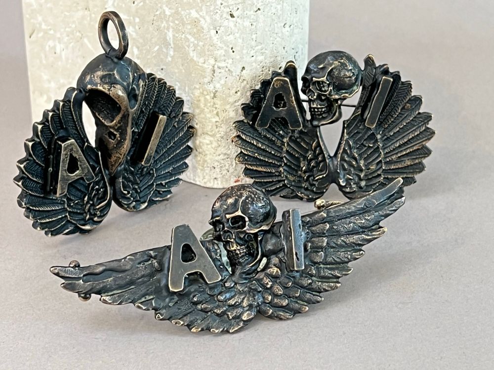 Unique cast bronze brooches, 2022 jewelry was made as a time marker, the birth of A. I. 