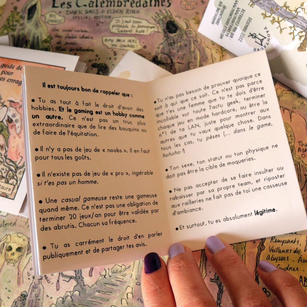 Photo d'un extrait du contenu du zine "Minie guide de survie pour gameuses enragées".