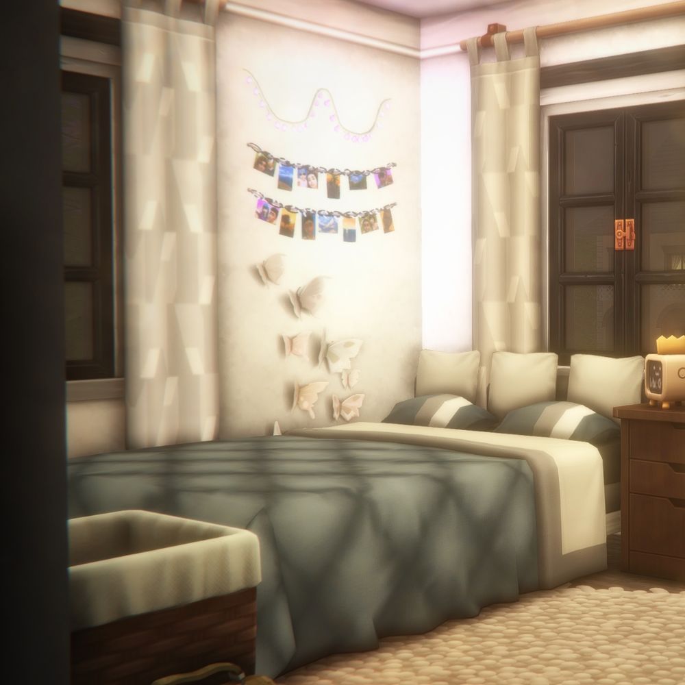 Sims 4 Bedroom.