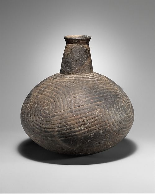 Bottle (1200–1400) by unknown.