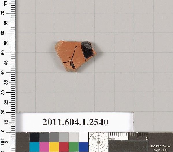Terracotta fragment of a kylix (drinking cup) (490–480 BCE) by unknown.