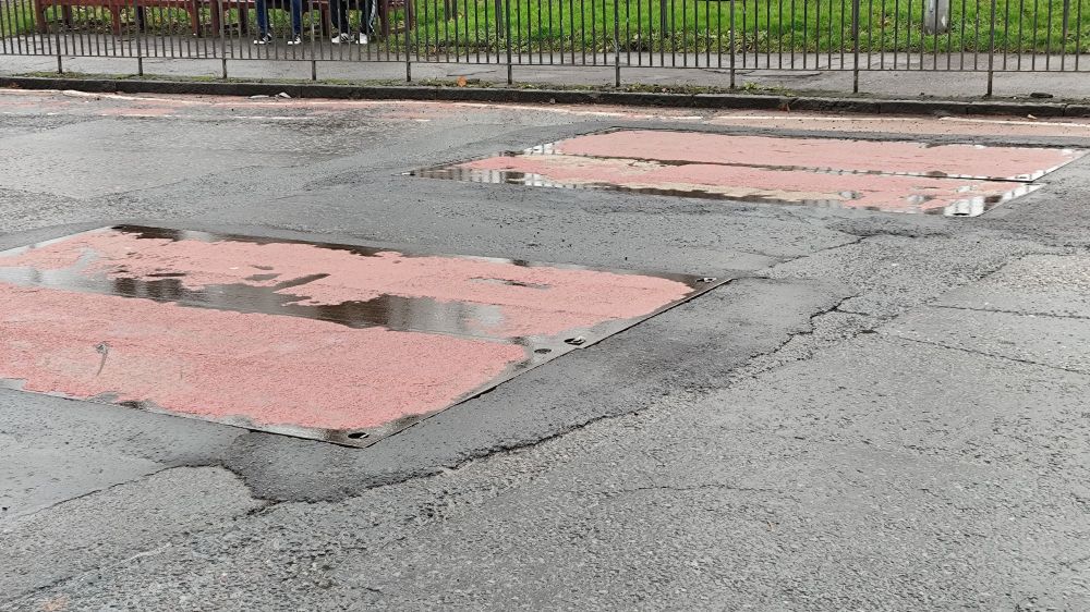 The road at the top of Leamington terrace