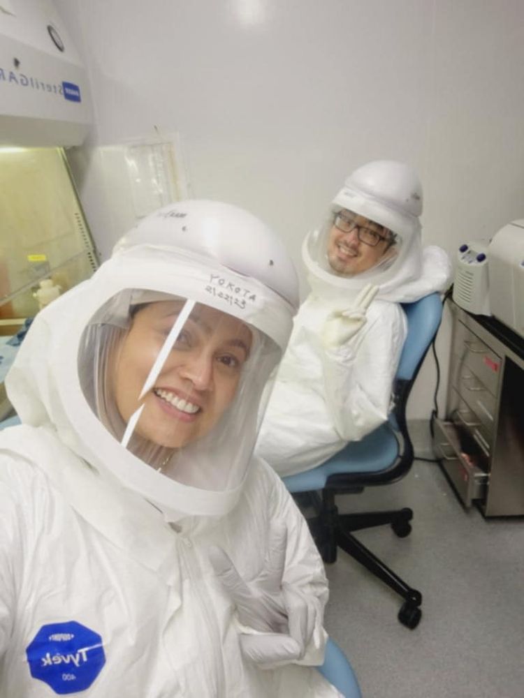 Drs. Damani-Yokota and Yeung in the ABSL3 working hard
