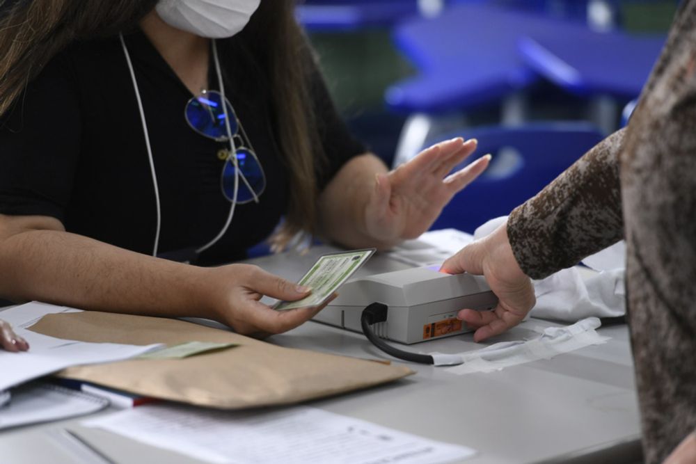 Às vésperas das eleições, CPFs de candidatos continuam sob sigilo indevido - Fórum de Acesso a Informações Públicas