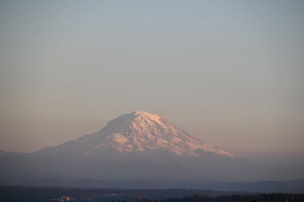 Tahoma (Mt. Rainier) tonight at sunset.