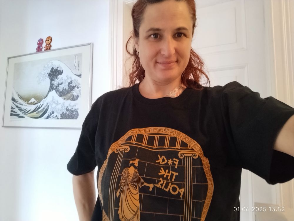 Foto von Mira Levinson mit einem T-Shirt
