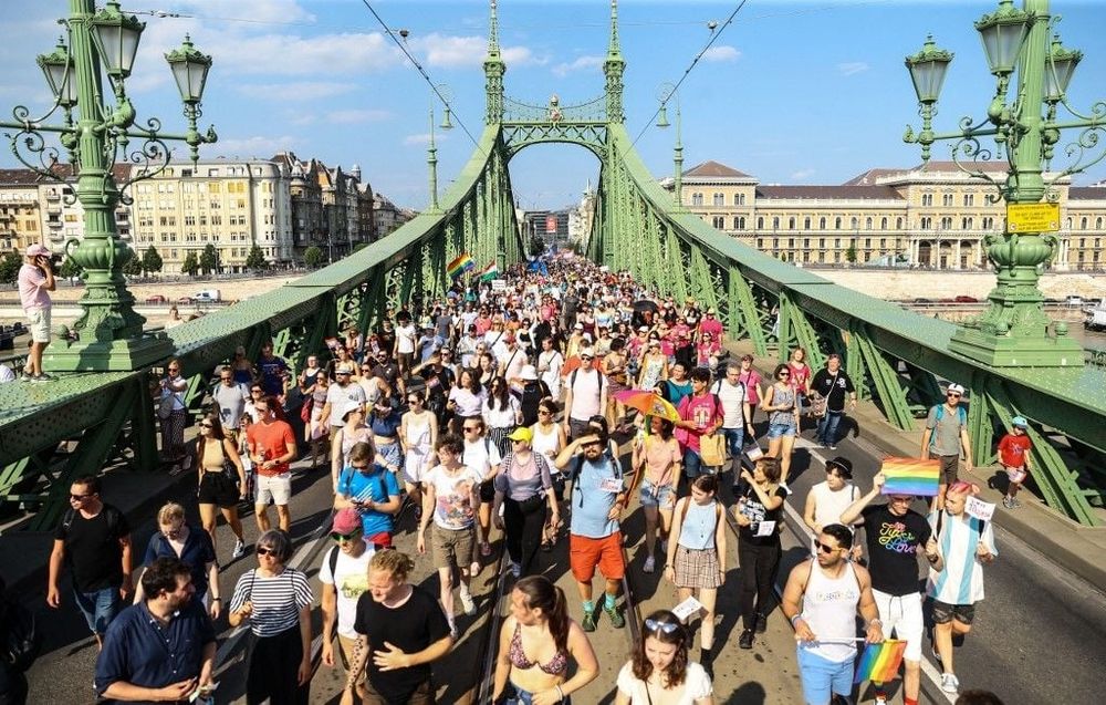 Image de la marche des fiertés de Budapest de 2021. 