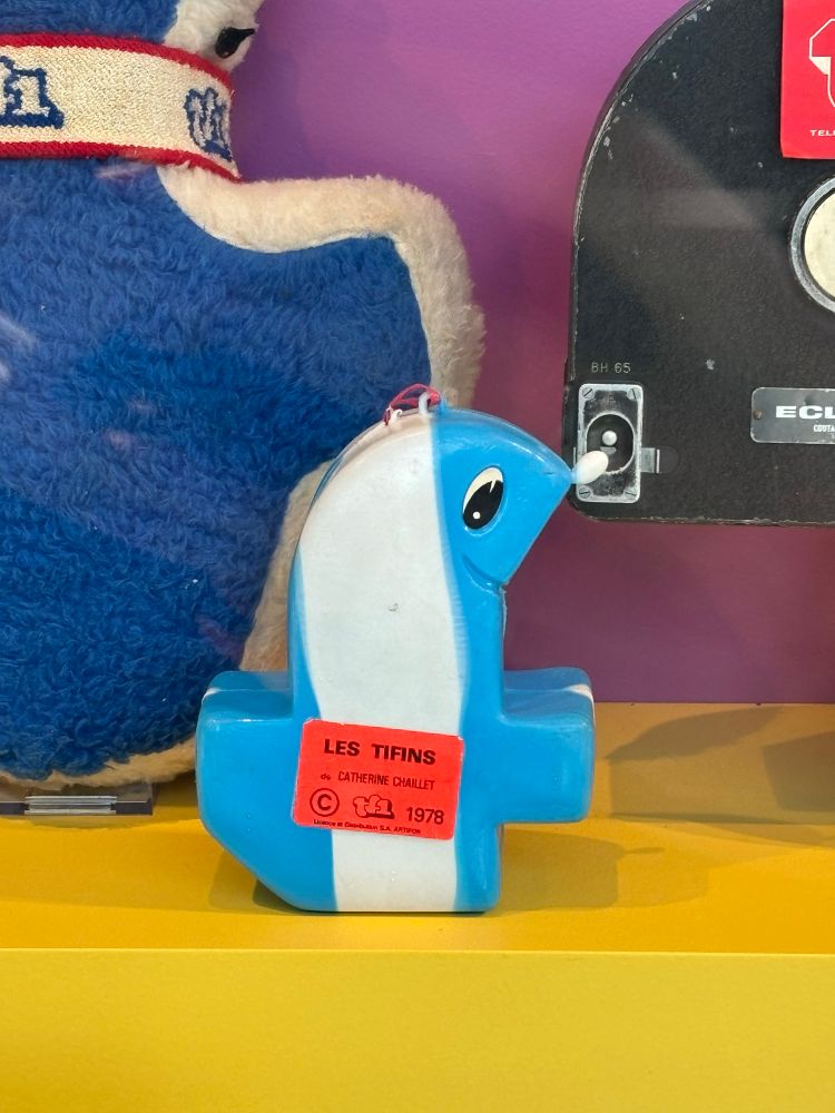 Mascotte Tifin de TF1 en plastique.