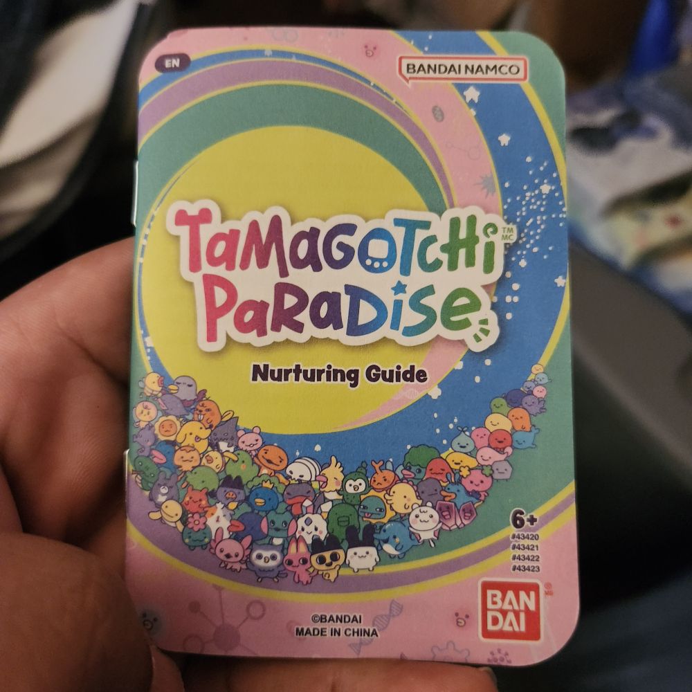 Image of the Tamagotchi Paradise mini guide book