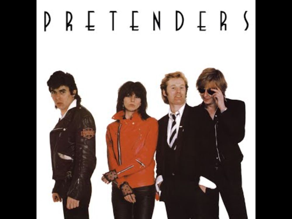 Pretenders - Brass In Pocket (Lyrics)