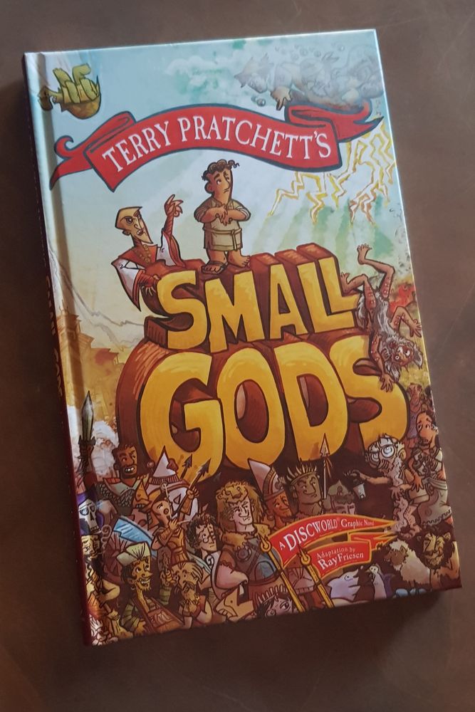 Graphic Novel: Small Gods von Terry Pratchett, gezeichnet von Ray Friesen