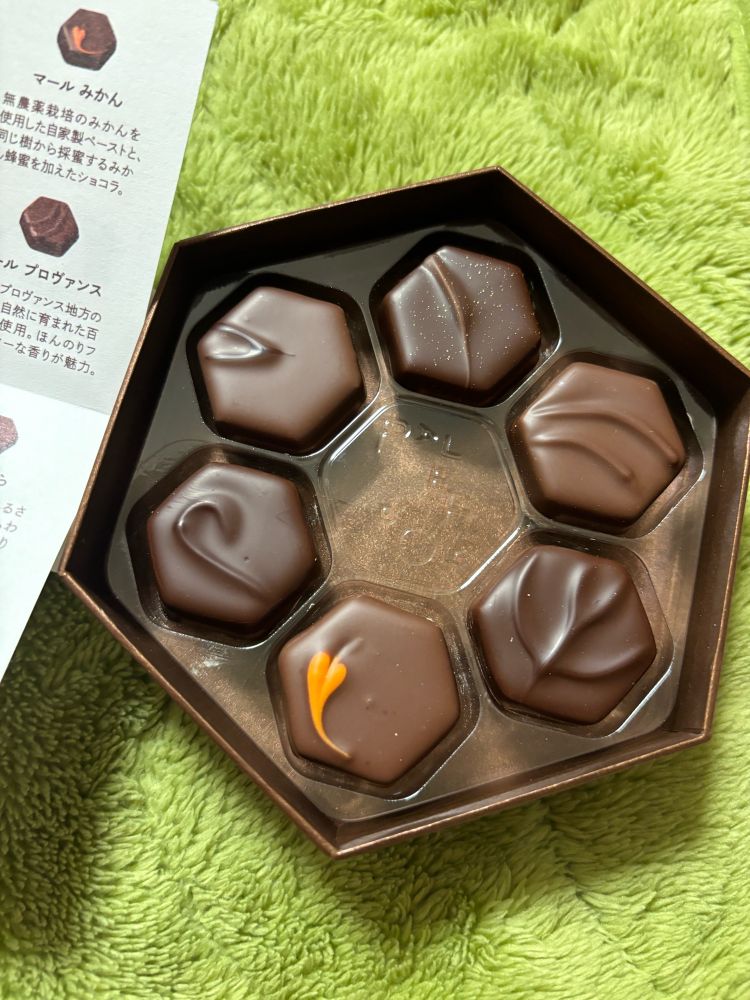 ショコラティエ・パレ・ド・オールのマールショコラ　6個入りパック