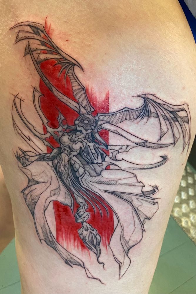 A line sketch style tattoo of Ultimecia‘s final form on Nathalie‘s thigh. Ultimecia reaches her hand towards you in a powerful pose.