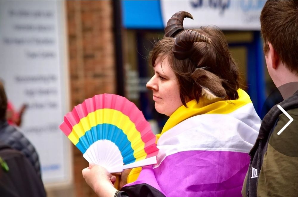 Someone took a sneaky photo of this little fae in Stockton Pride!