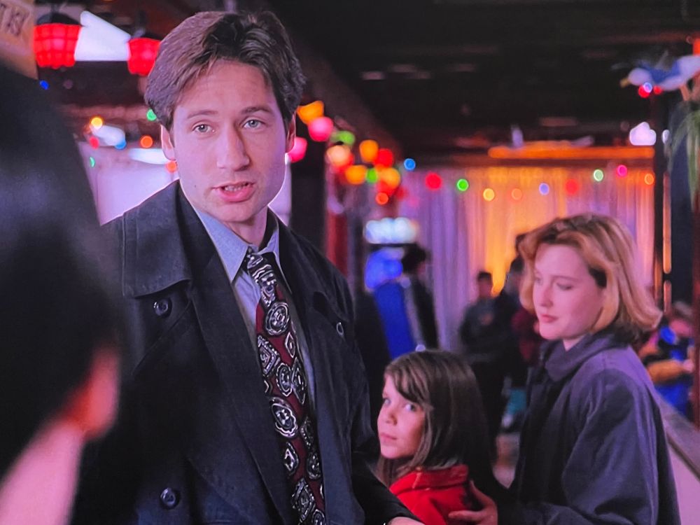 Screenshot from an episode of the X-Files.