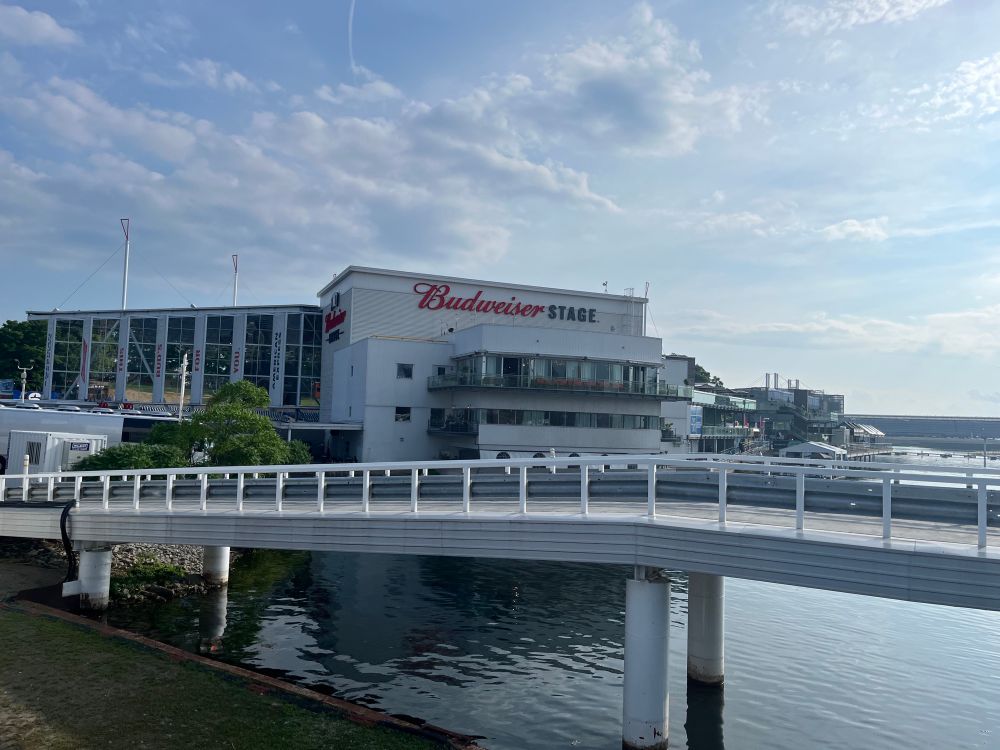 Budweiser Stage bridge