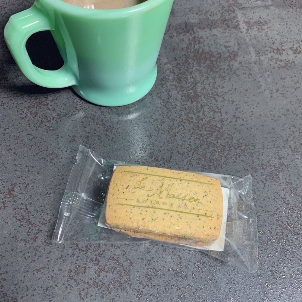 ラ・メゾン白金のロイヤルミルクティーショコラサンド