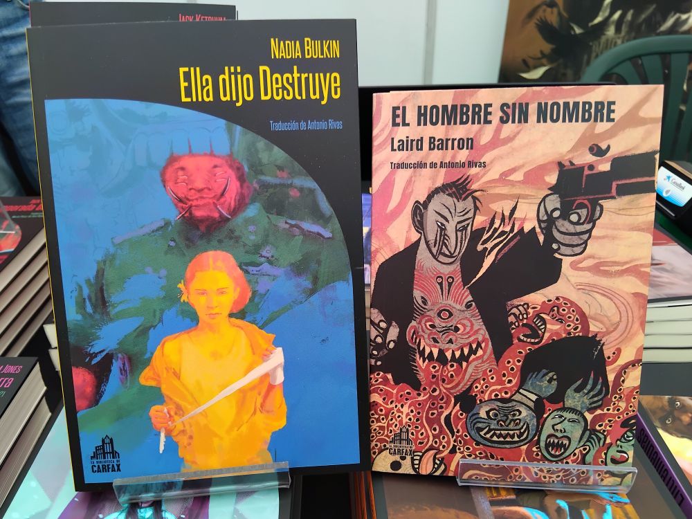 Portadas: Ella dijo destruye, de Nadia Bulkin; El hombre sin nombre, de Laird Barron
