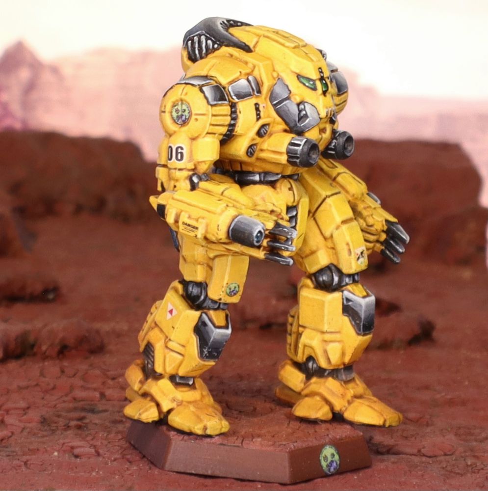 A miniature Pillager BattleMech painted in the colors of the 1st Canopian Cuirassiers 