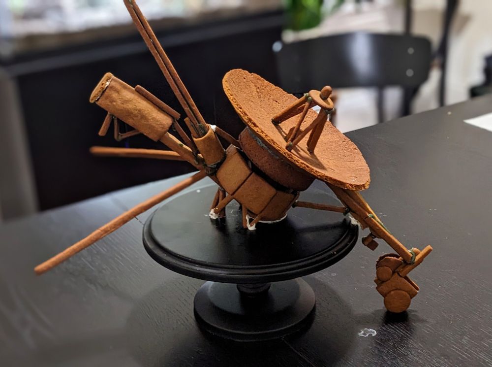 Naked gingerbread voyager (before frosting)
