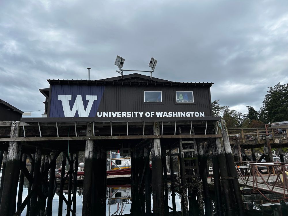 Sign for University of Washington Friday Harbor Labs. 